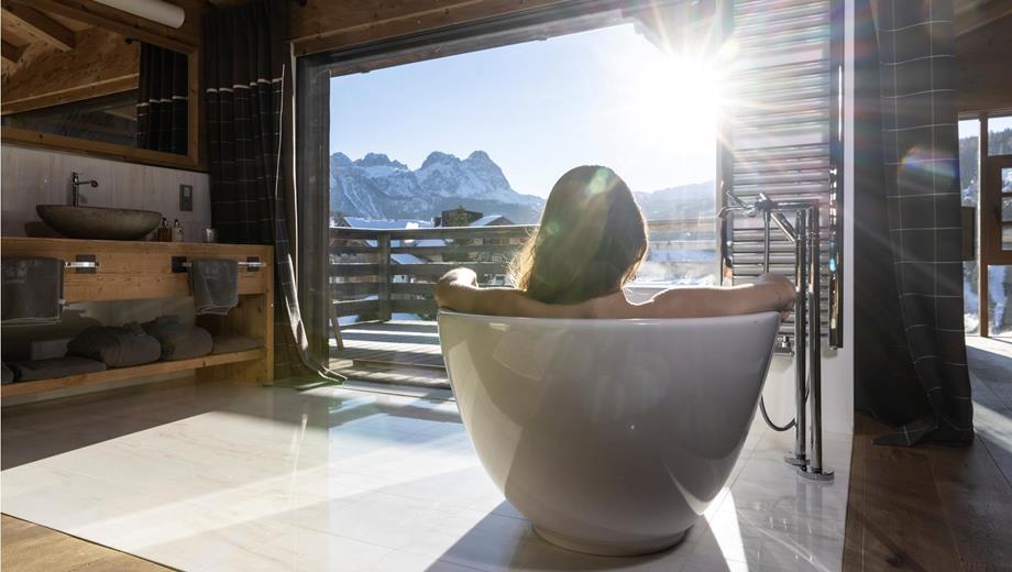 Bagno con vista nel Chalet Cil