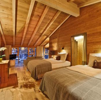 Schlafzimmer mit zwei Einzelbetten - Chalet Gran Cil