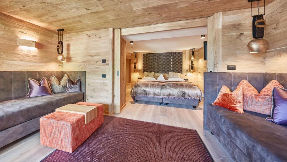 Junior-Suite-324-salotto