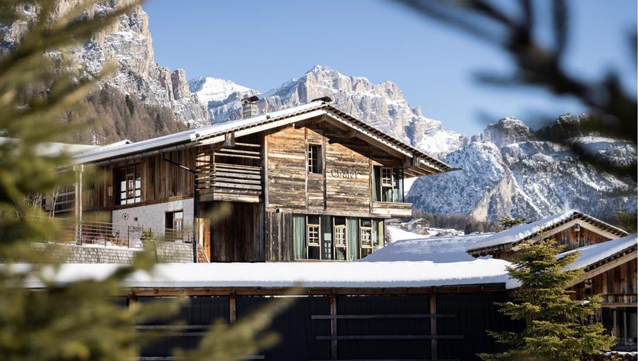 Uno degli chalets in inverno