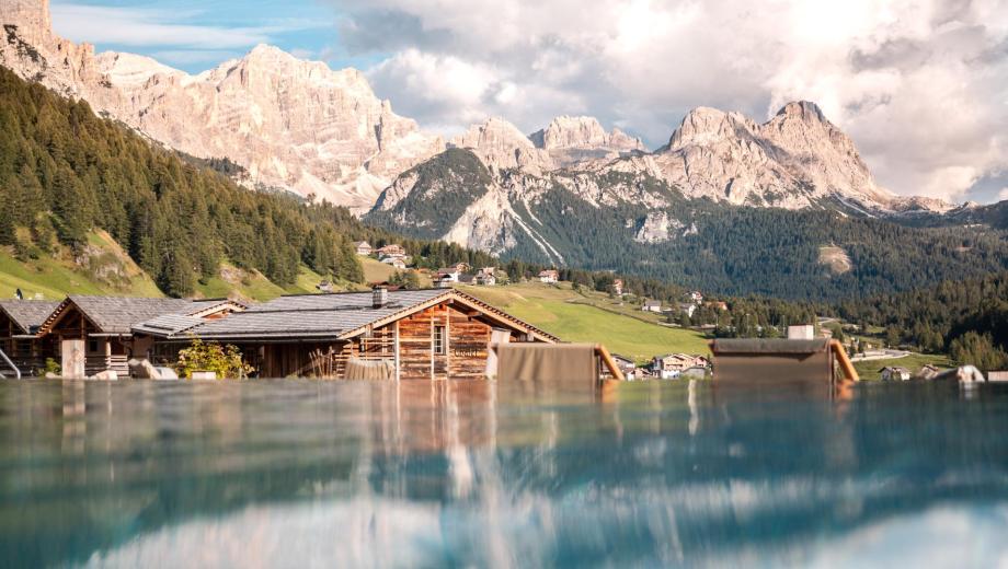 Sky Pool mit Aussicht