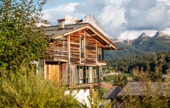 Chalet con vista della valle