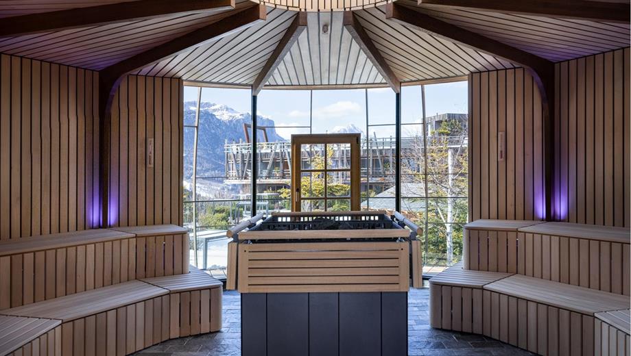 Sauna mit Blick auf die Dolomiten