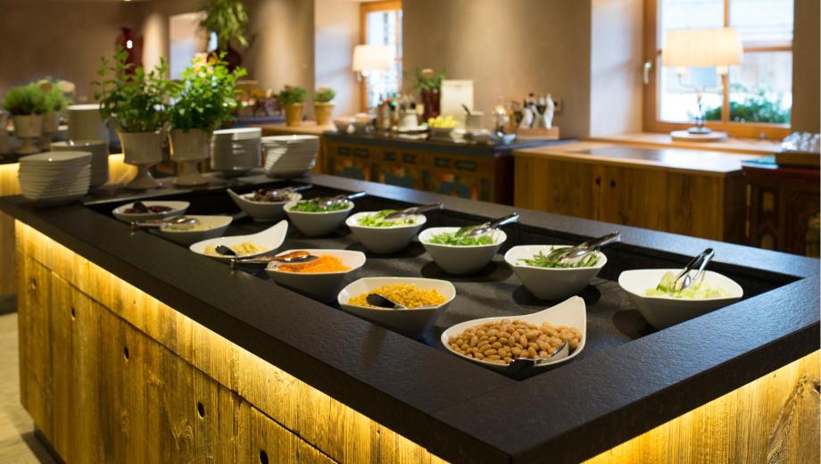 Buffet di insalate e verdure